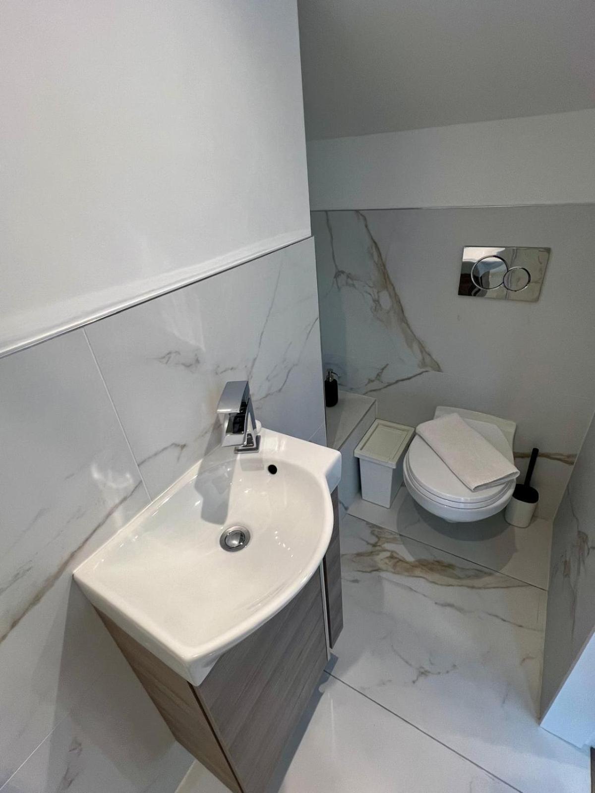 Ifsc Townhouse Apartments Дъблин Екстериор снимка